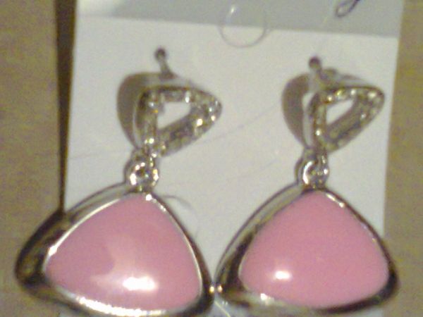 Brinco triângulo pink
